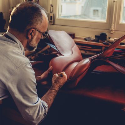 乗り手にぴったりの鞍 エルメス - Hermes| | Hermès - エルメス-公式サイト
